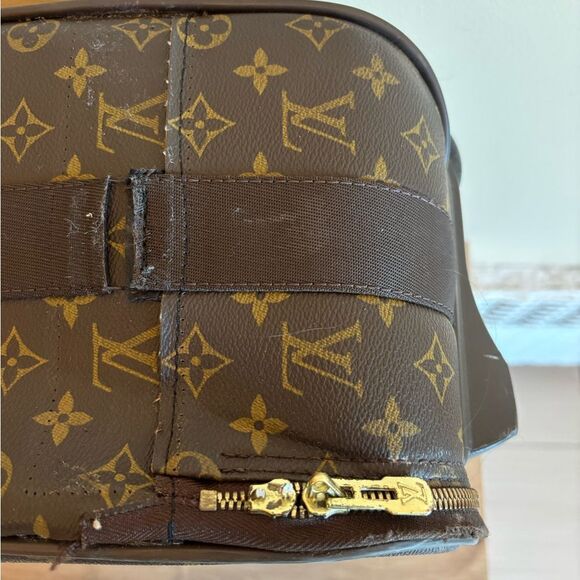 Authentic Louis Vuitton pegase 55 carry on suitcase - Picture 5 of 8